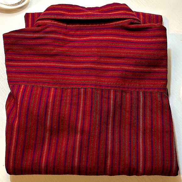 EUC men’s Gap flannel bottom down shirt multi color red Sz M - Picture 5 of 5